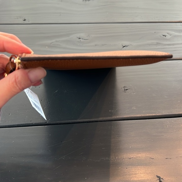 NWT Michael Kors Zip Clutch Wristlet - Picture 6 of 13